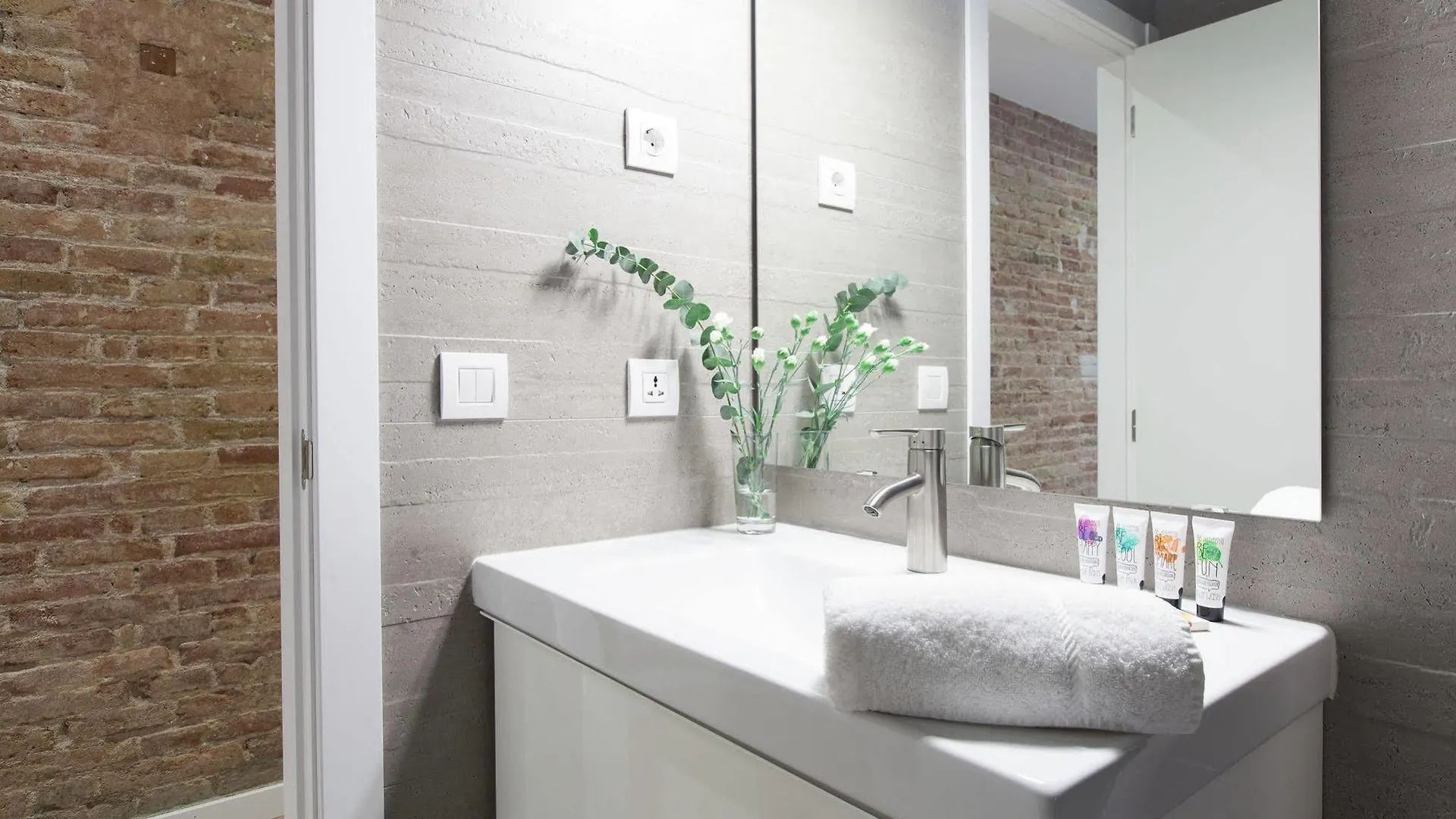 You Stylish Vale Apartments Barcelona